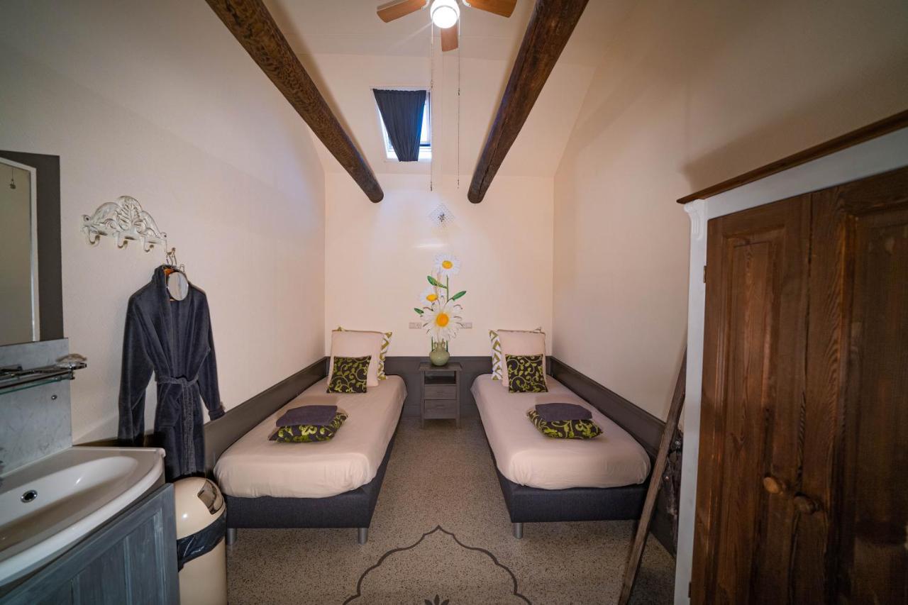 Veldzicht Guest House Winkel Exterior photo